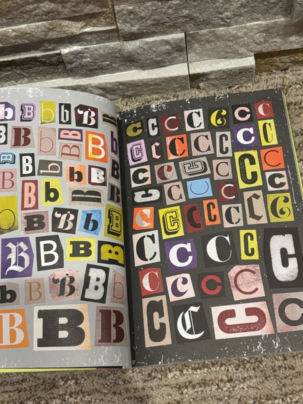 The Ransom Note Sticker Book (Over 2000 Alphabet Stickers) - Picture 5 of 8